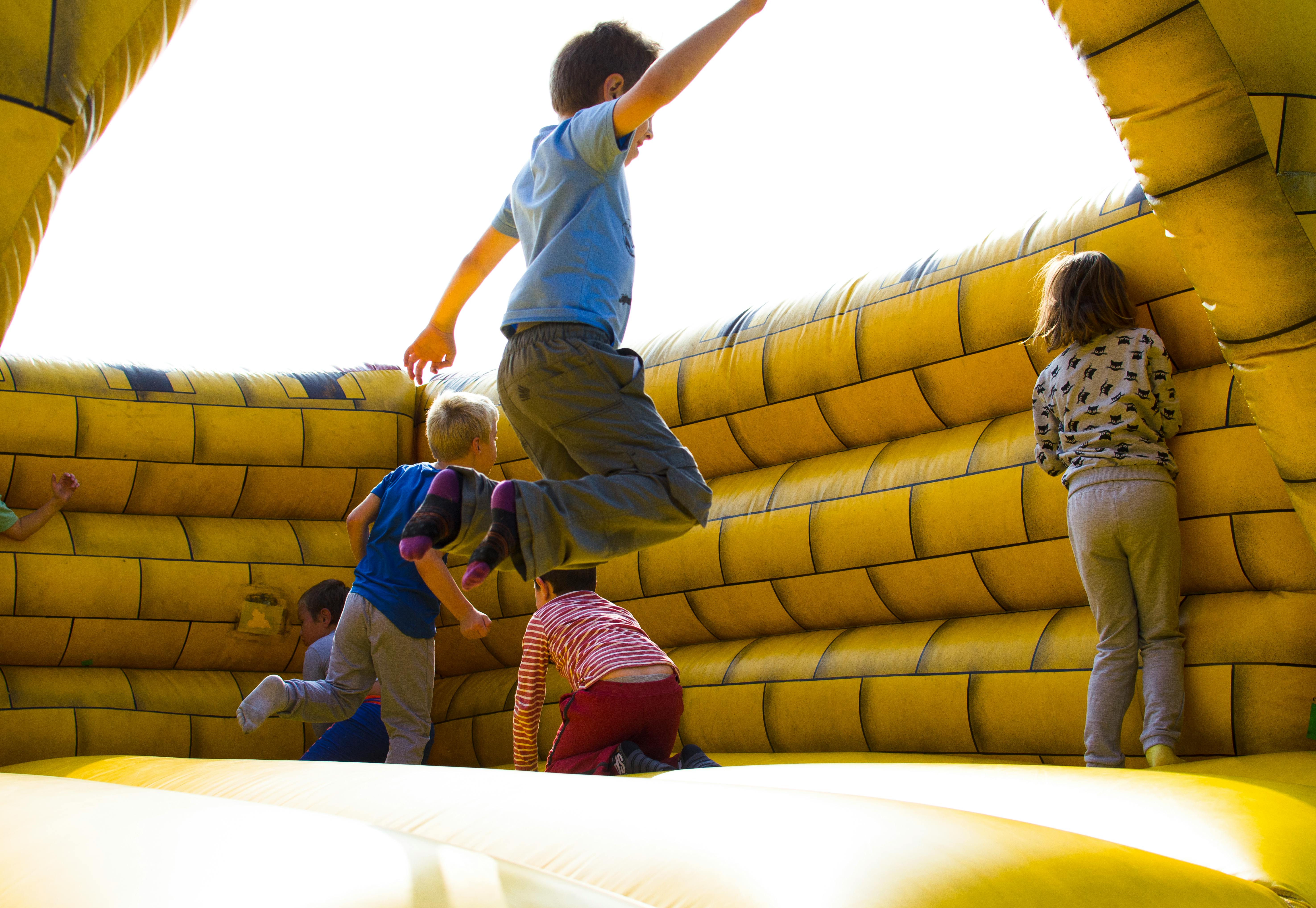children-happy-counselling - Level Up Wellness Group child therapy, child counselling, youth support, online child therapy